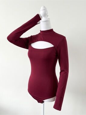 ReoRia Long Sleeve Cutout Bodysuit - Burgundy